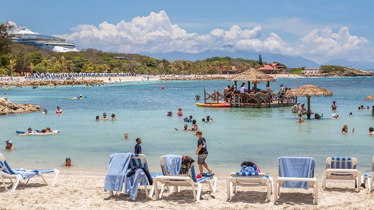 Haïti est l’un des rares pays où l’on peut profiter de belles plages toute l’année, quelle que soit la saison Haïti est l’un des rares pays où l’on peut profiter de belles plages toute l’année, quelle que soit la saison