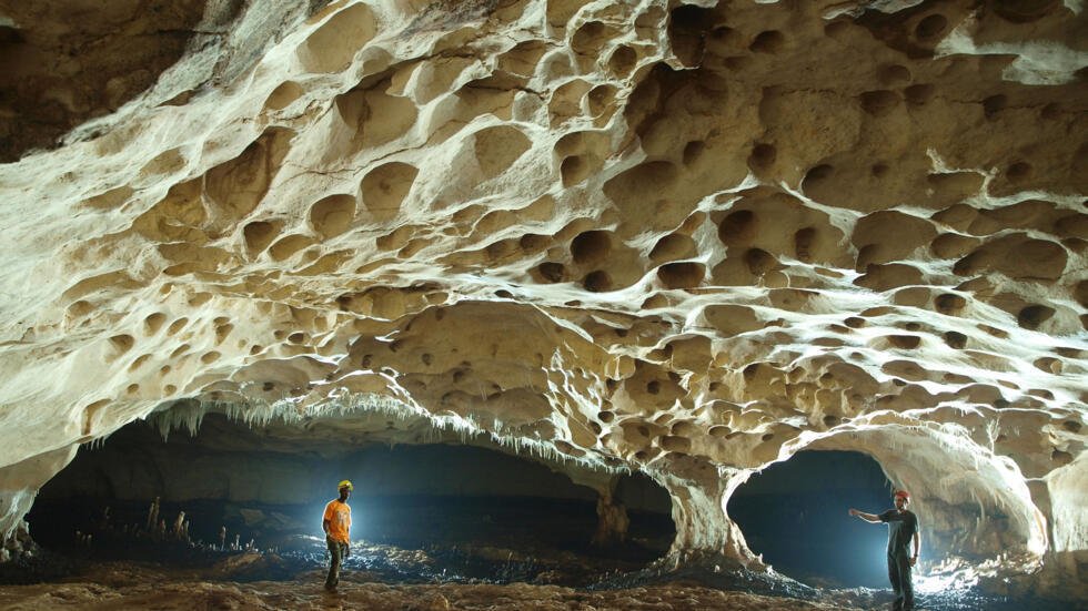 Le saviez-vous ? Haïti a le plus grand réseau de grottes des Caraïbes. Le saviez-vous ? Haïti a le plus grand réseau de grottes des Caraïbes.