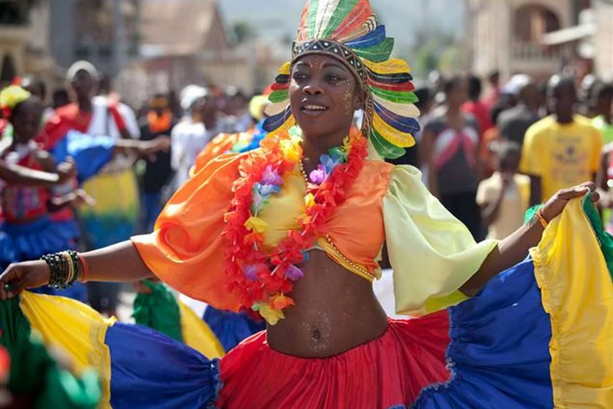 Explorez les Festivals, la Gastronomie et l’Art d’Haïti : Une Plongée Immersive Explorez les Festivals, la Gastronomie et l’Art d’Haïti : Une Plongée Immersive