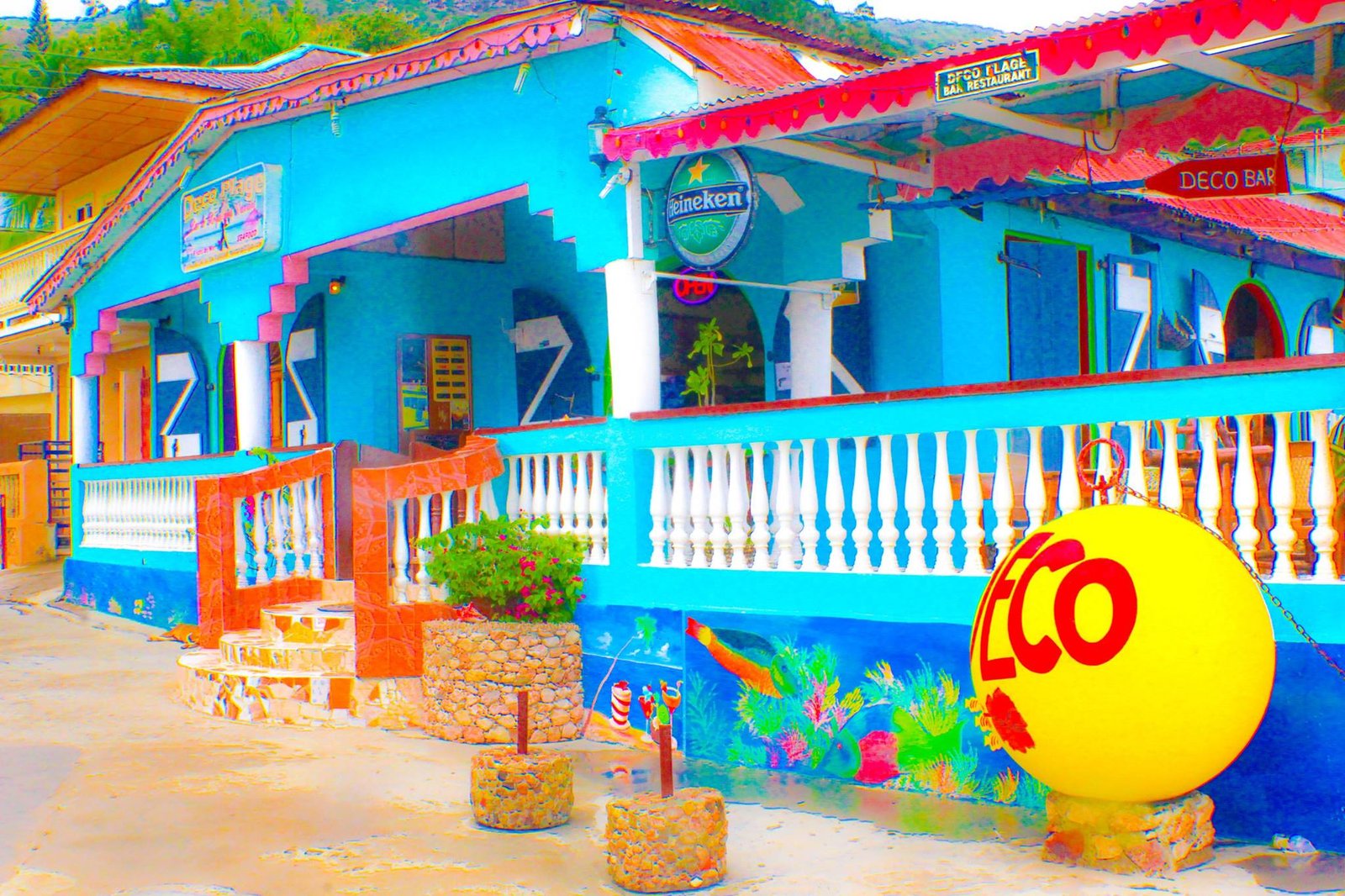 Haïti : Déco Bar Restaurant / Visite virtuelle Haïti : Déco Bar Restaurant / Visite virtuelle